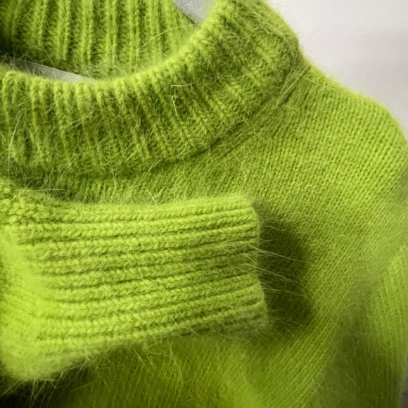 Angora Wool Sweater - Picture 4 of 5